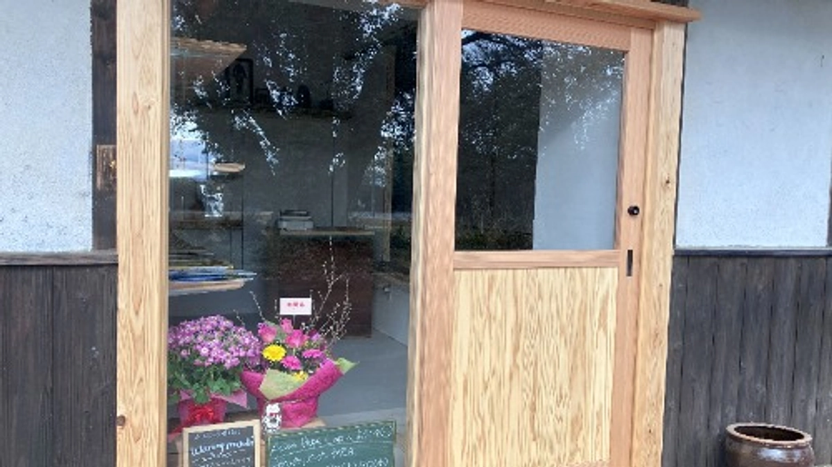 Asian Hope Lab.の玄関先には何があるの？