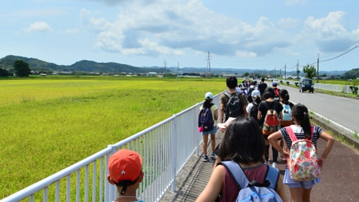 大自然のシャワークライミング、気仙沼の子に忘れられない夏を！