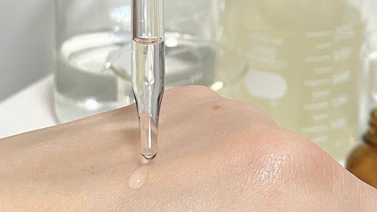 世界で一番高配合のビタミン美容液を販売したい！ ＊マクロミル社調べ