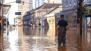 ブラジル、リオグランジドスウ州で起きた洪水の被害に遭われた方々の支