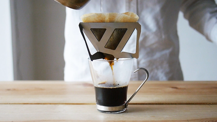 携帯性、使いやすさ、美味しさを追求したコーヒードリッパー作り