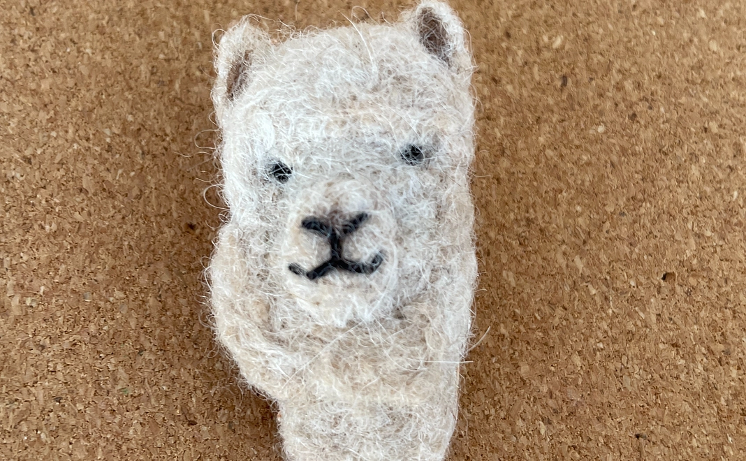 【アルパカ原毛グッズ】セレーノ四つ葉コラボブローチ