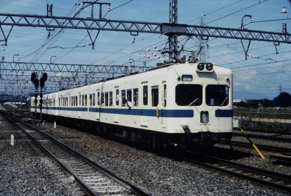 おかげさまで第二目標額「1300万円」を超えました！