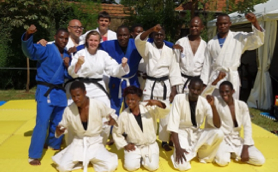 アフリカの柔道家に夢を