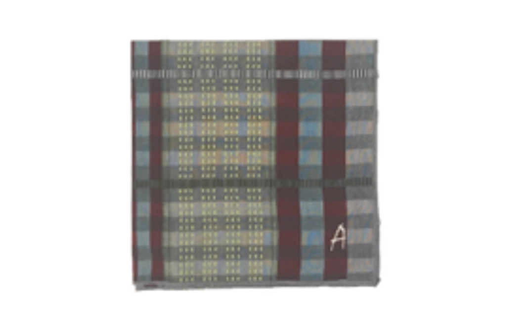 イニシャル入り大判ハンカチ