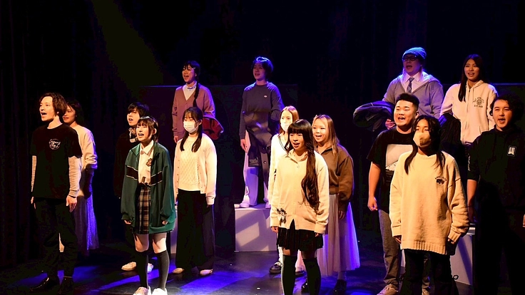 「子どもたちに生の舞台体験を！『コズミックラテ』で心に残る一瞬を」