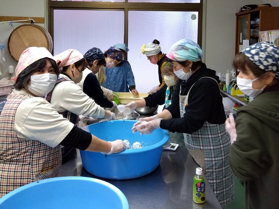 3月17日　懇親会を開催しました