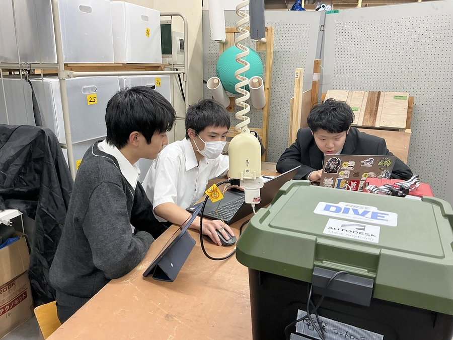 「エミダスマガジンweb」にzenshinが掲載されました！