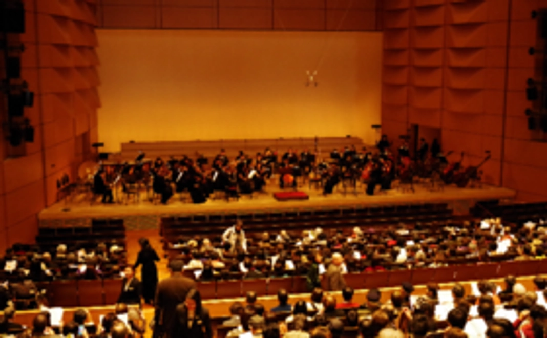 自由席+ドリンク券付き「ハッピー鑑賞プラン」