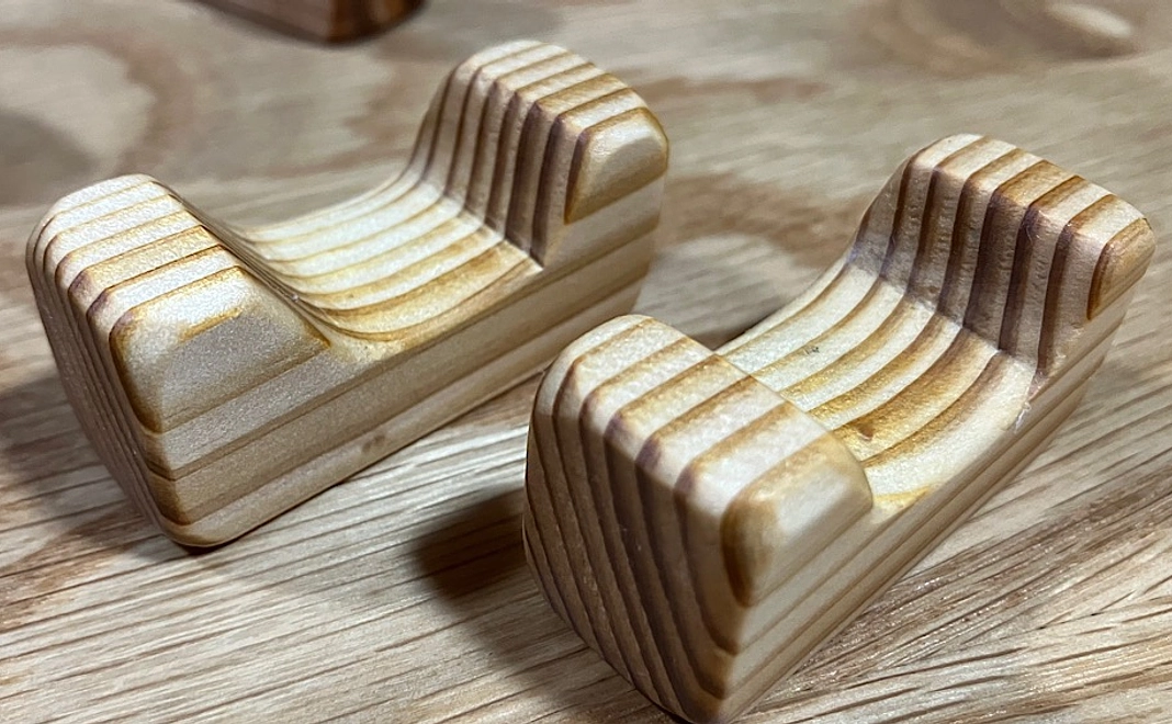 スギの箸置き5個