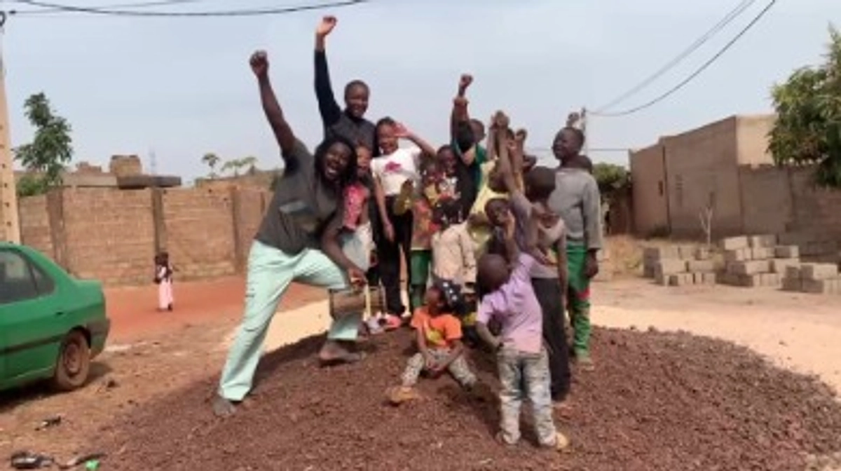 ブルキナファソの伝統音楽家、ミロゴ・ベノワ様から応援メッセージ動画をいただきました！