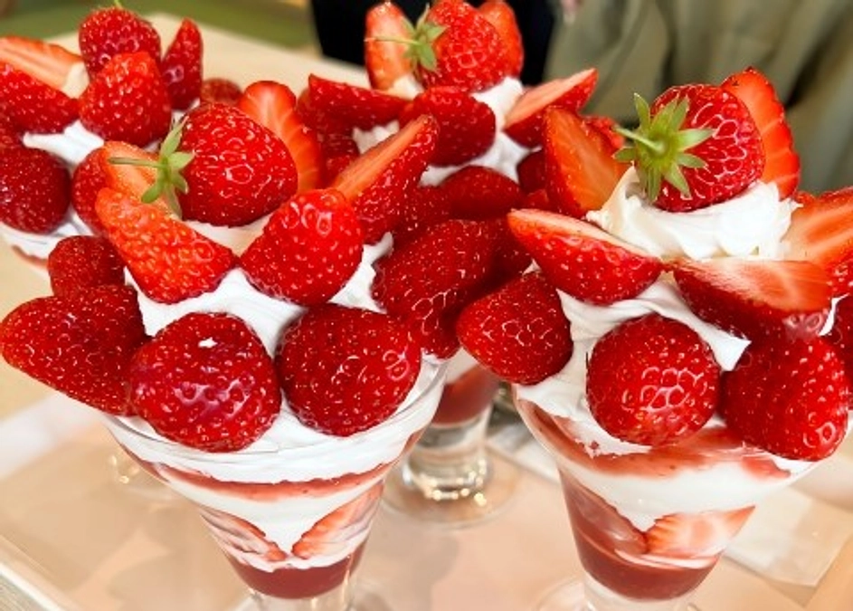 【リターンのご紹介⑤】　いちごパフェ作り体験コース