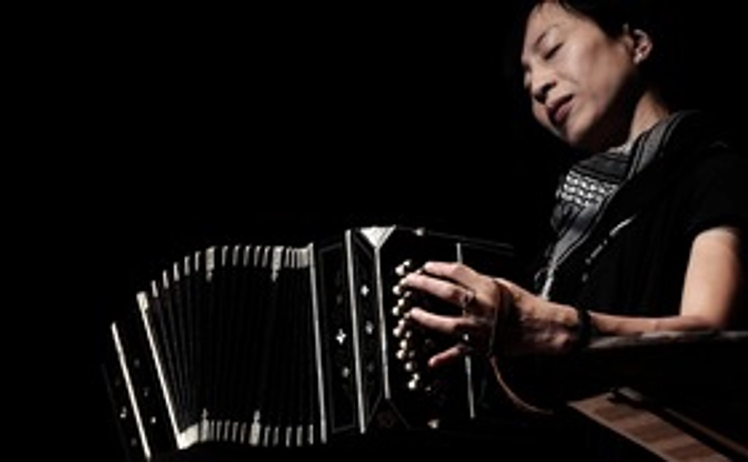 お気持ちコース：CD１枚プレゼント（送料込）