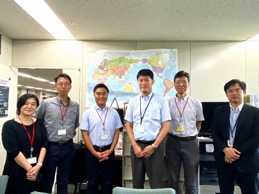 厚生労働省の国際保健福祉交渉官を訪問