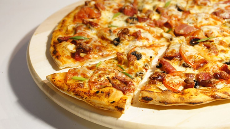 スポーツバーで本格的なピザを作ってバスケ普及に貢献したい!