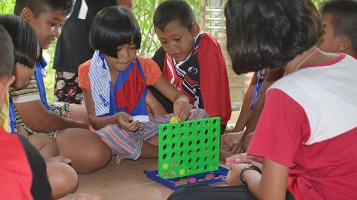 タイ農村部デング熱の危険がある学び場を防虫毛布で救いたい！