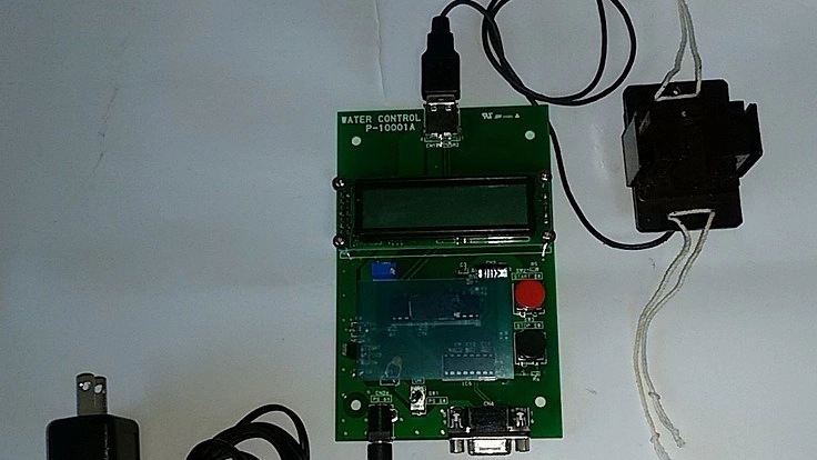 トマトの茎内の水分変化を可視化するフェムト・メ－タ－について