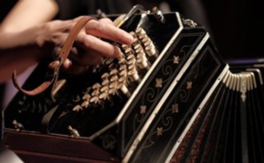 ベーシックコース：CD１枚プレゼント（送料込）、映像作品のリンク、佐藤由美子のちいさな詩集