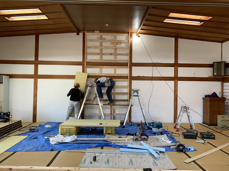 大講堂 内装工事のご報告