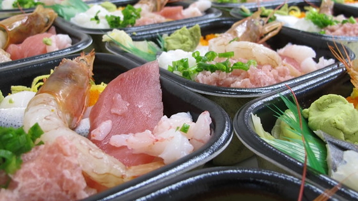 夜まで習い事を頑張るお子様に美味しいできたて海鮮丼を届けたい