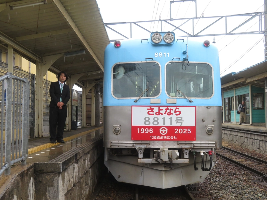 【残り24時間】3000系と私 〜30年前のあの日、出会えなかった3701号車(8811号)のこと〜
