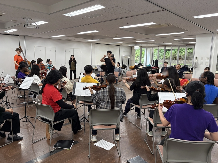 弦楽りぼん・児童養護施設プロジェクト　3施設でのカナダ交流イベントの様子