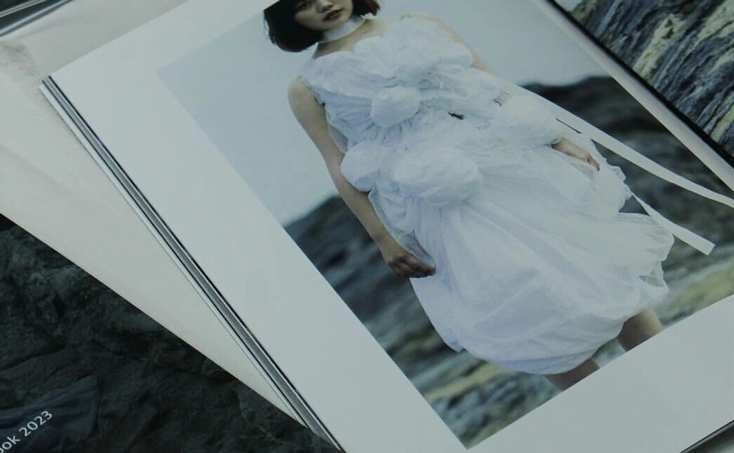 お礼のメール+Lookbookのお渡し