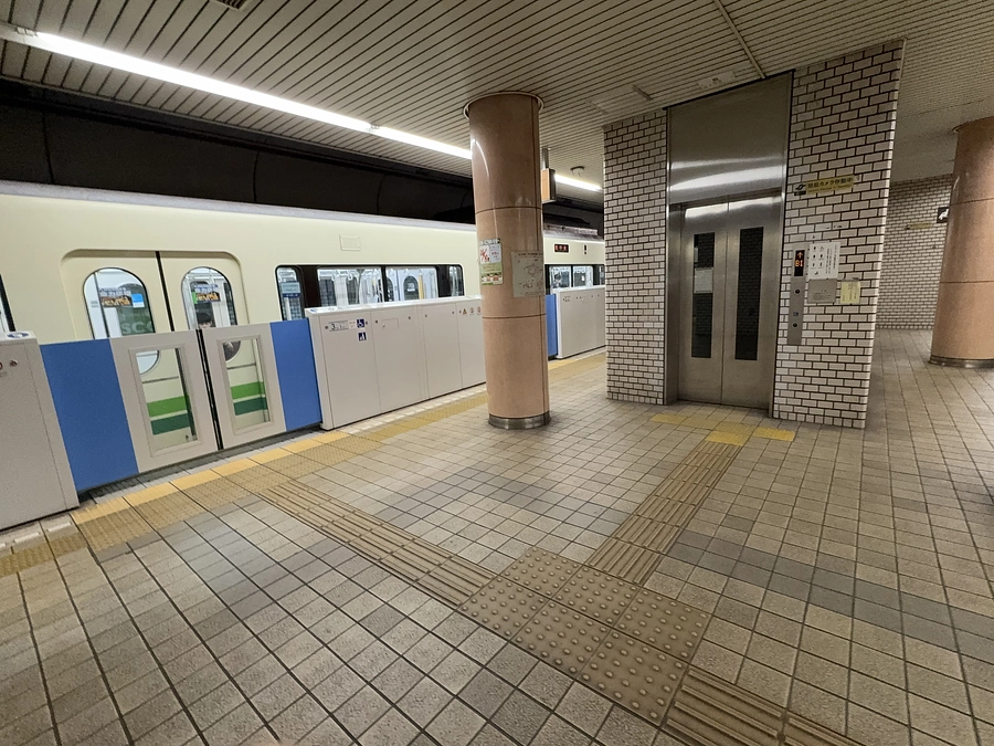 駅のバリアフリーに関する情報について考えて見ました。