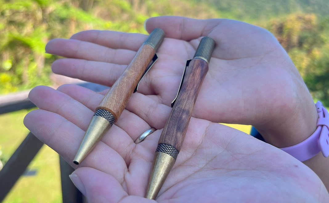 記念品【やんばる木材の木軸ペン】（感謝のメール＋活動報告）