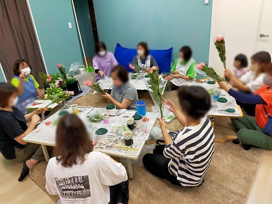 【第３回LaLaテリア】フラワーアレンジメント教室も開催しました