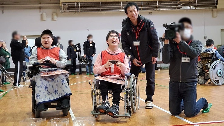 障がいあっても楽しめるドローンサッカー！新しい能力の発見。