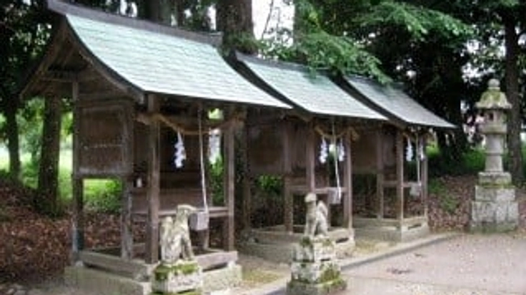維持が困難になった小さな神社を大きな神社の小宮として移築したい