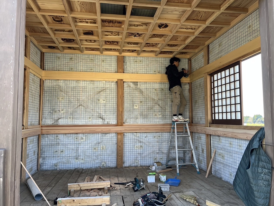 サウナ室の内装工事スタート！！