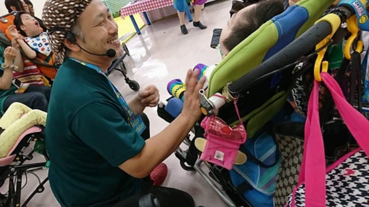 全国の難病の子ども達にパフォーマンスを届ける為の車が欲しい！