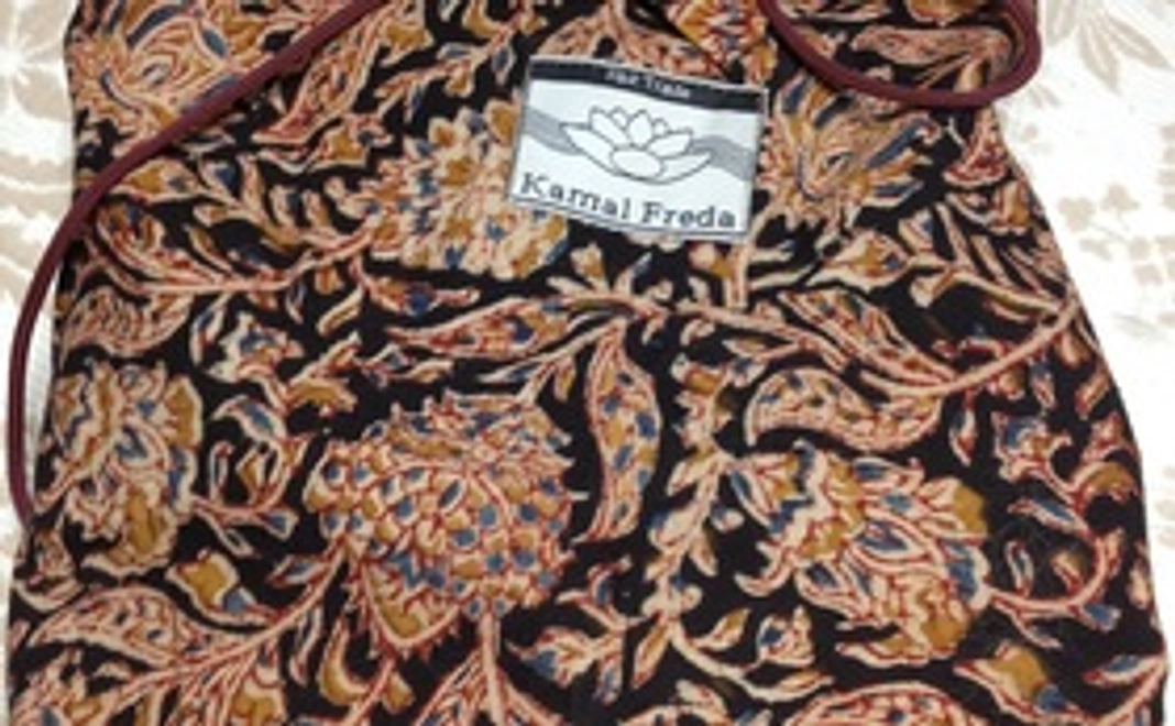 更紗のコットンの衣装袋