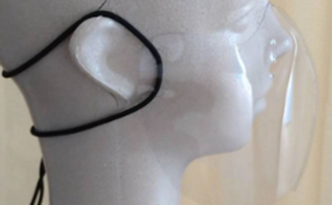 顔が見える透明ビニールマスク