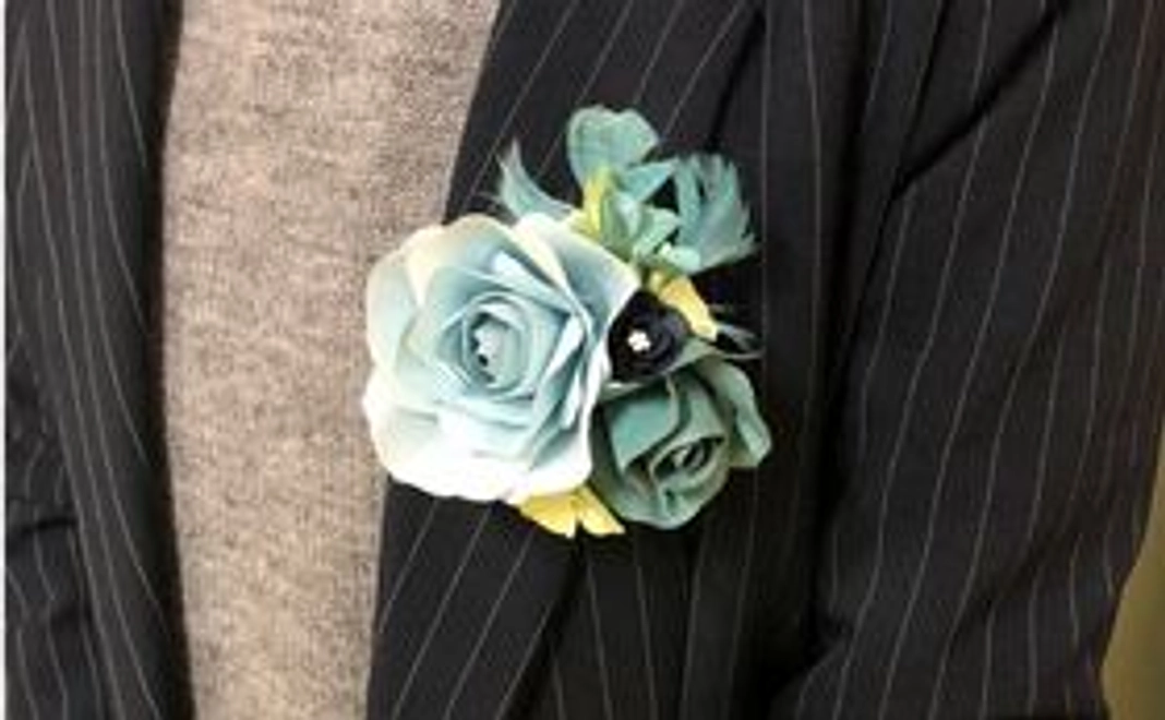 「越前和紙」創作ブランド【福和来~fuwara】の「コサージュ」（ブルー系）