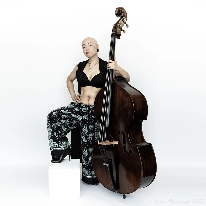 卵巣がん闘病生活を生き抜く力になってくれた、萩庭桂太さんに撮っていただいた写真が写真集になります。