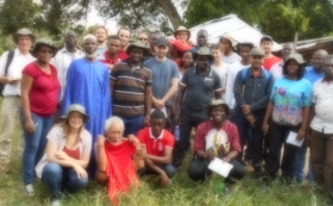 一本植えては地球供養！