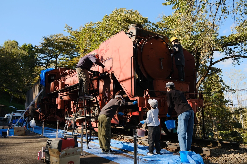 【NEWS】修繕活動第3週目・だいぶ赤くなってきました！