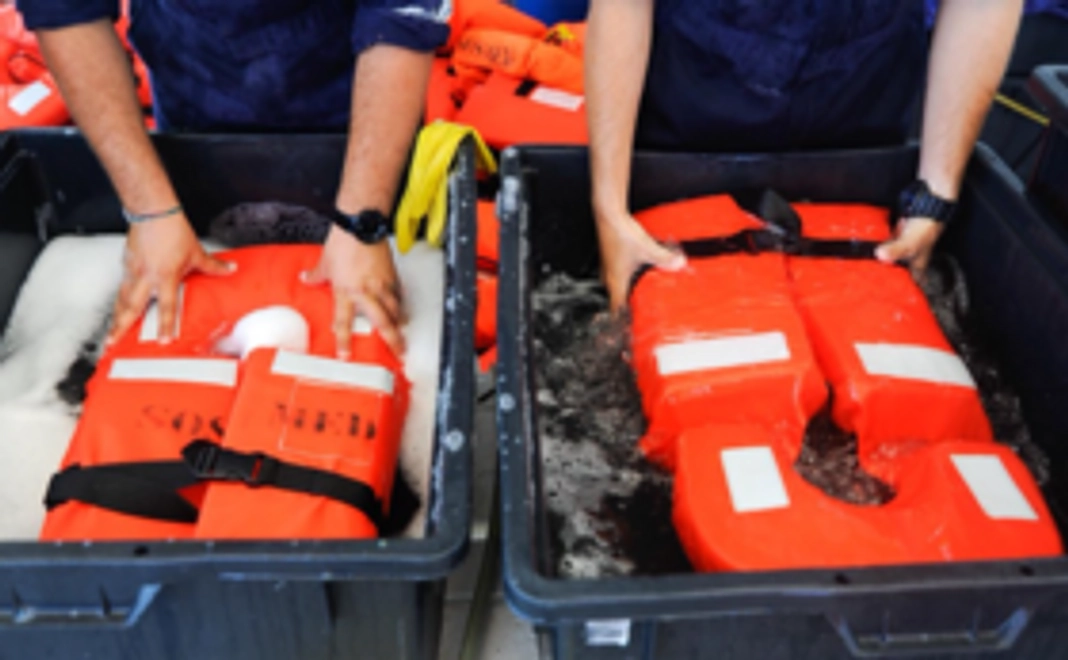 【SOS 応援コース】ライフジャケット1枚がまかなえます。