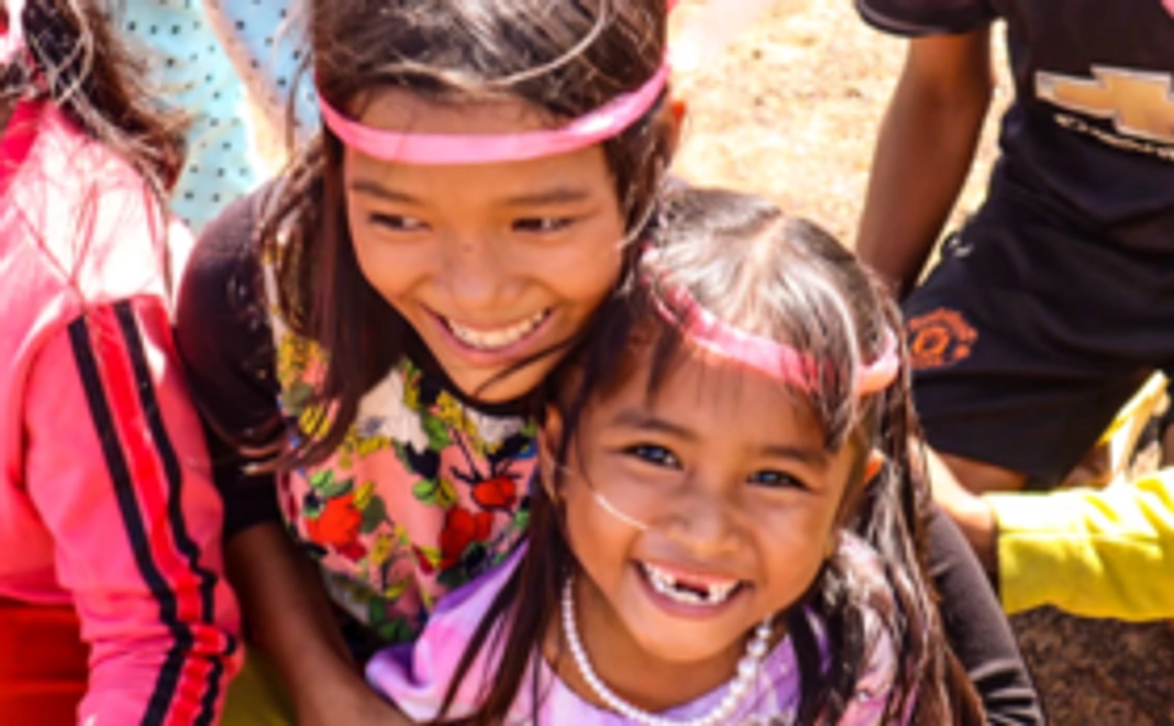 【cuepitプラン】カンボジアの子どもたちの激カワポストカード