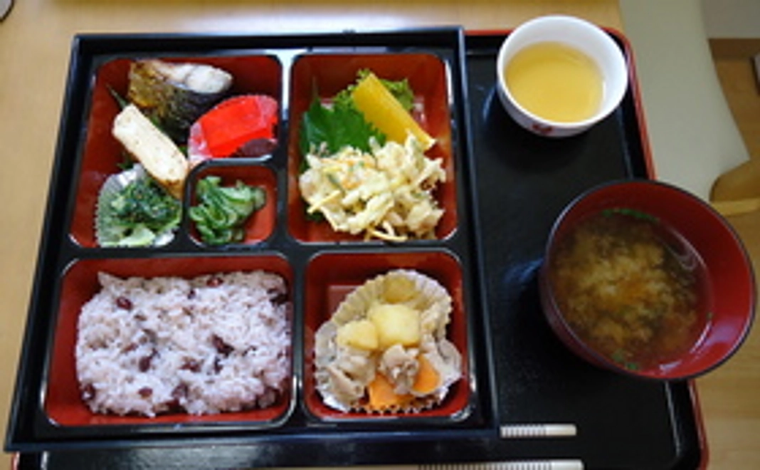 収穫した野菜&子ども達が作ったお礼状