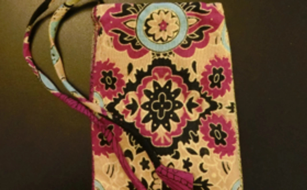 女性たちの手づくり巾着袋