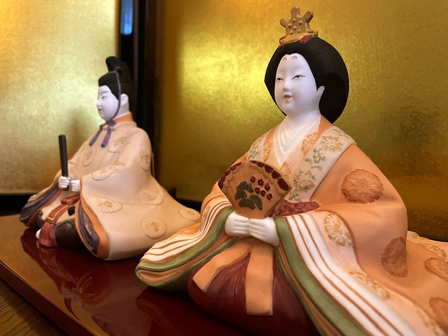 漆の色は深い深い色　　　　3月3日