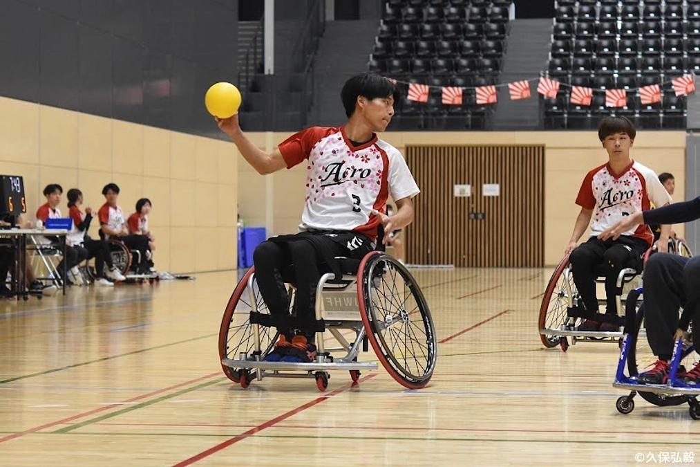 AcroのTikTokアカウントを紹介！