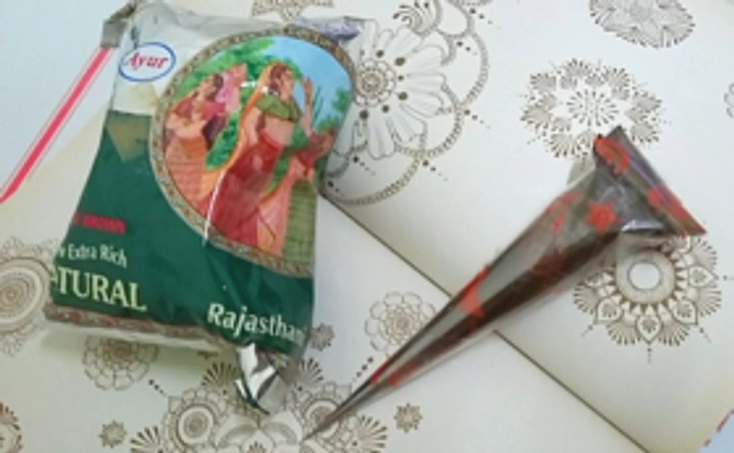 ヘナタトゥー（メヘンディ）体験型サポーター支援