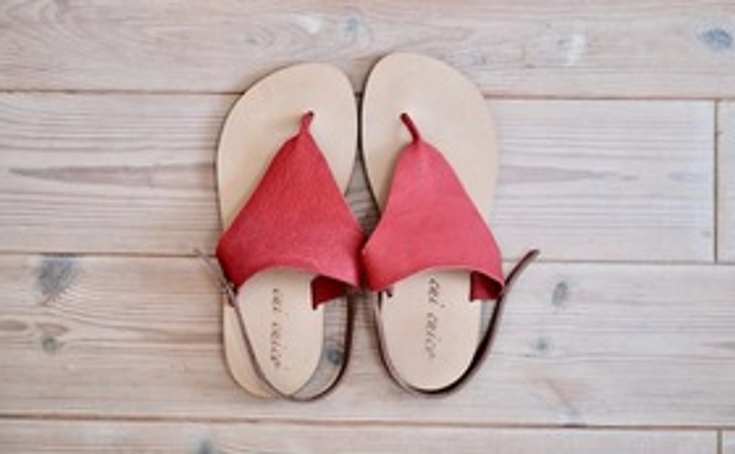 トングレザーサンダル　レッド