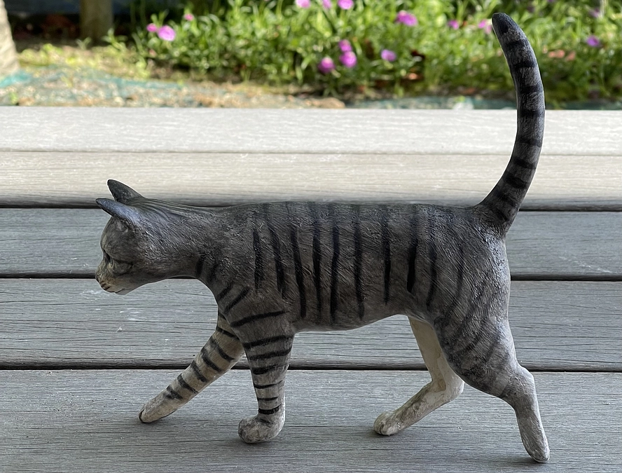 どうして？1000匹のモニュメントだったのか。