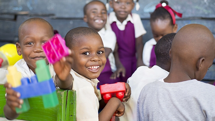 童話で学ぼう！日本語と英語―バイリンガル絵本を出版したい